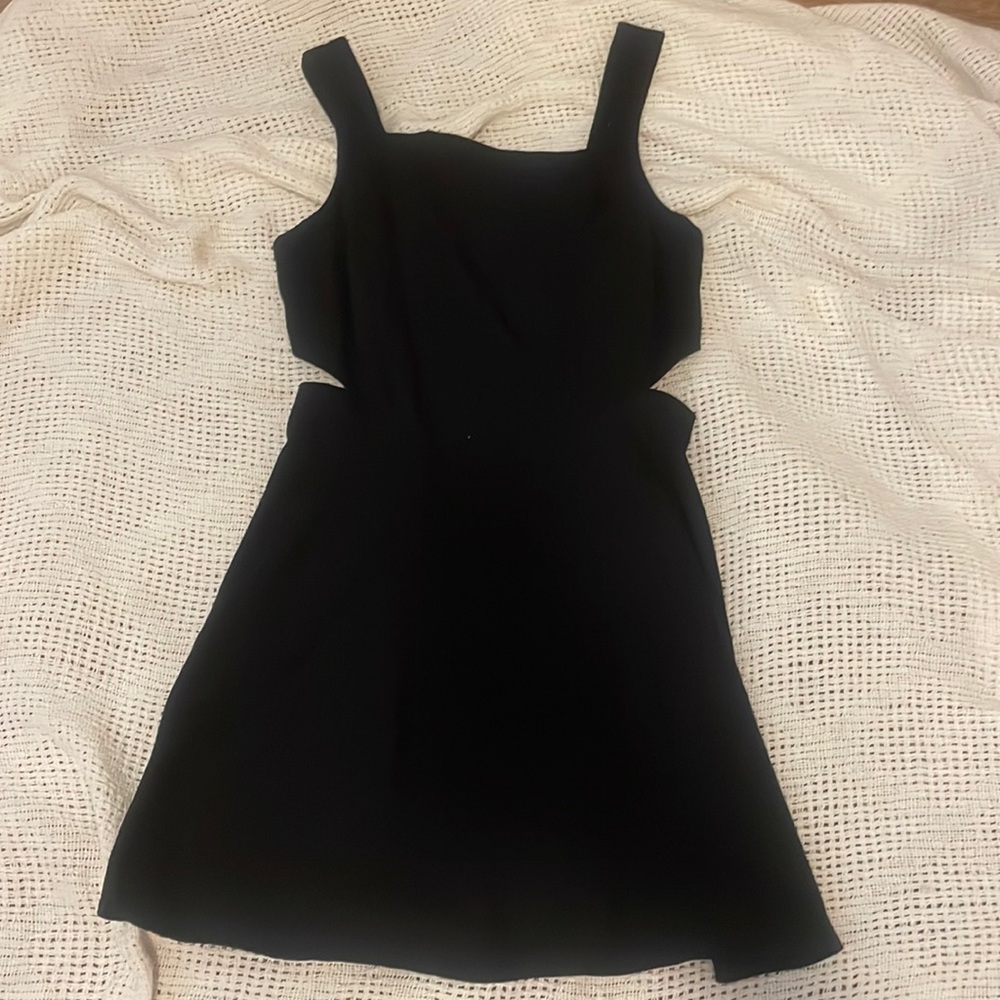 ECOTE dress SIZE 4 slits in the side